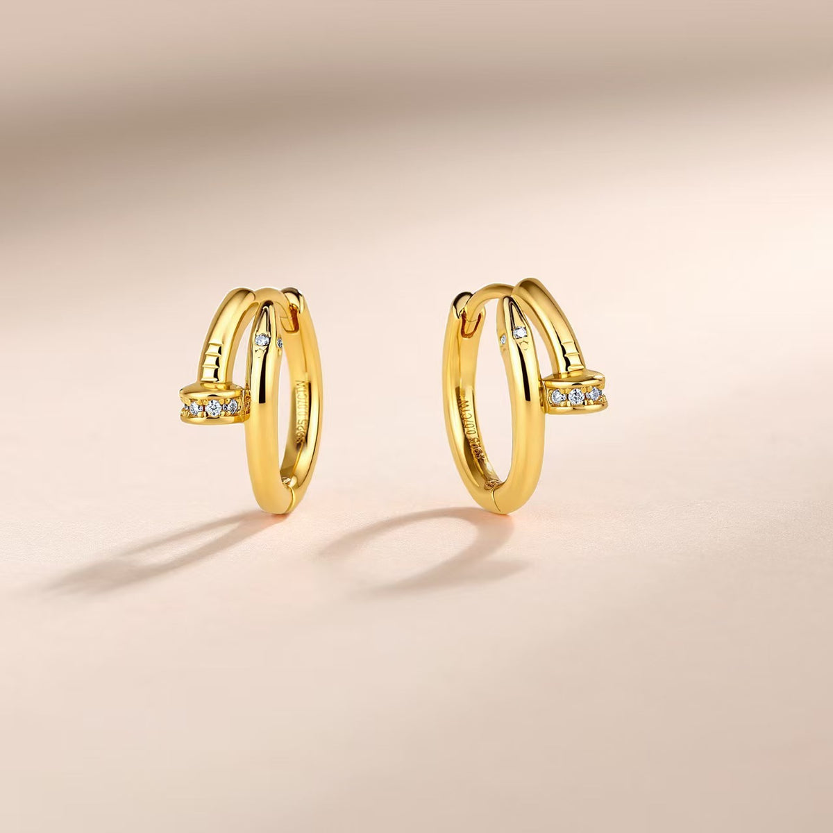 Vera Moissanite Pavé Ear Cuff