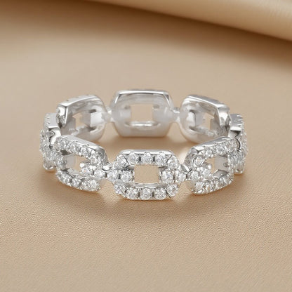 Inés Interlocking Moissanite Ring