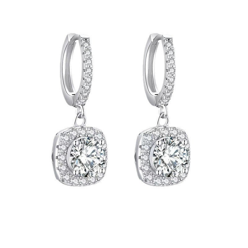 Lucía Square Moissanite Stud Earrings