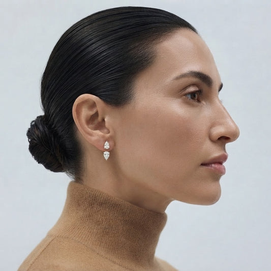 Élan Pear Moissanite Earrings