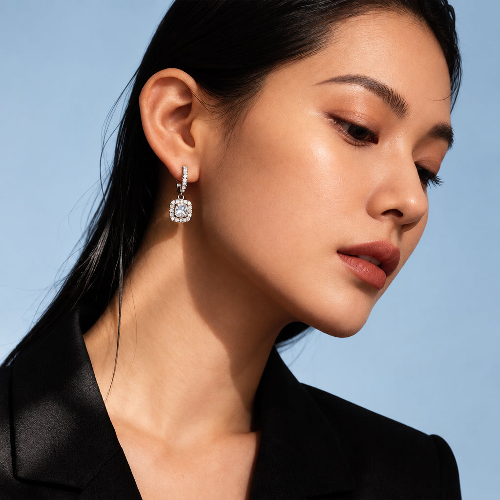 Lucía Square Moissanite Stud Earrings
