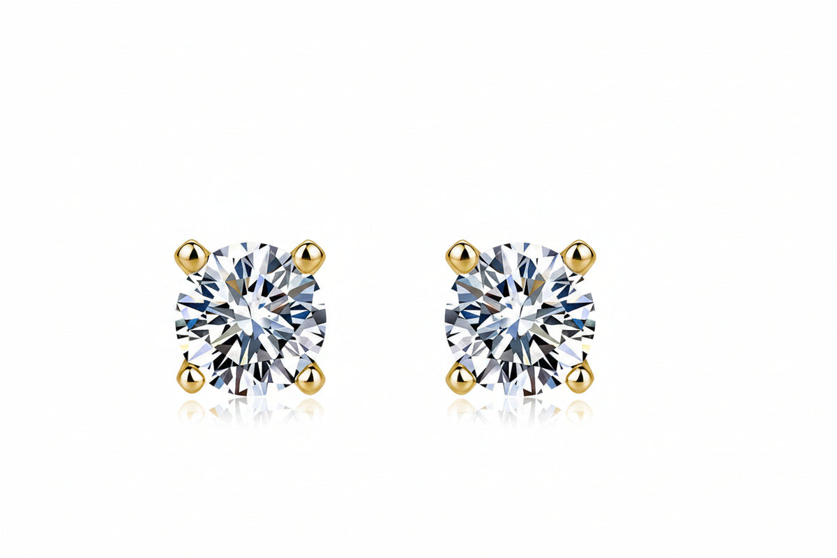 Solène Four-Claw Stud Earrings size comparison