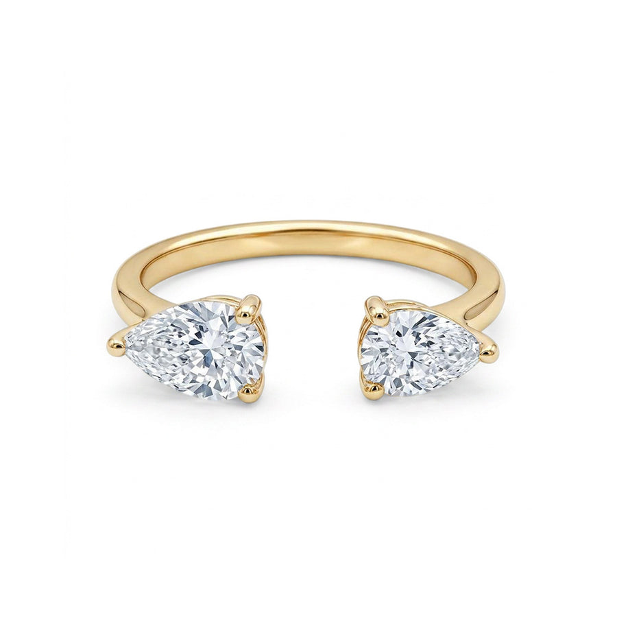 Rocío Pear Cut Moissanite Ring