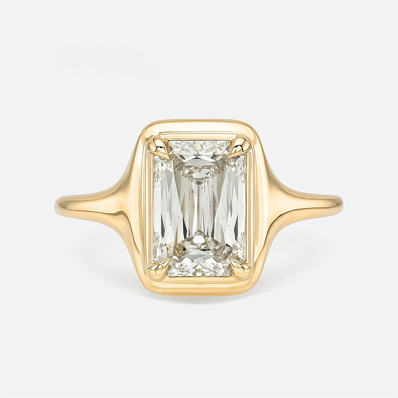 Amélie 3ct Bezel Emerald Solitaire Ring