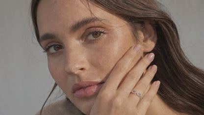 Inés Interlocking Moissanite Ring